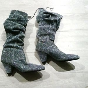 Women's Glitter Slouth Heel Boots. Size 10.